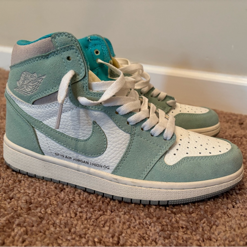 Air Jordan 1 Retro High “Turbo Green “